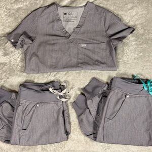 Figs Technical Collection Gray Scrubs Top + 2 bottom combo XS + XS P